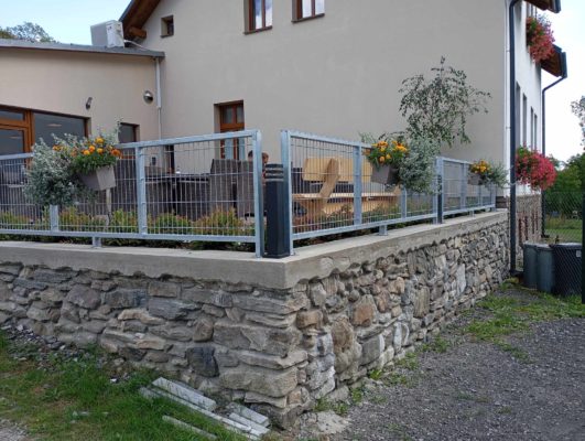 Oplocení zahrádky u rodinného domu